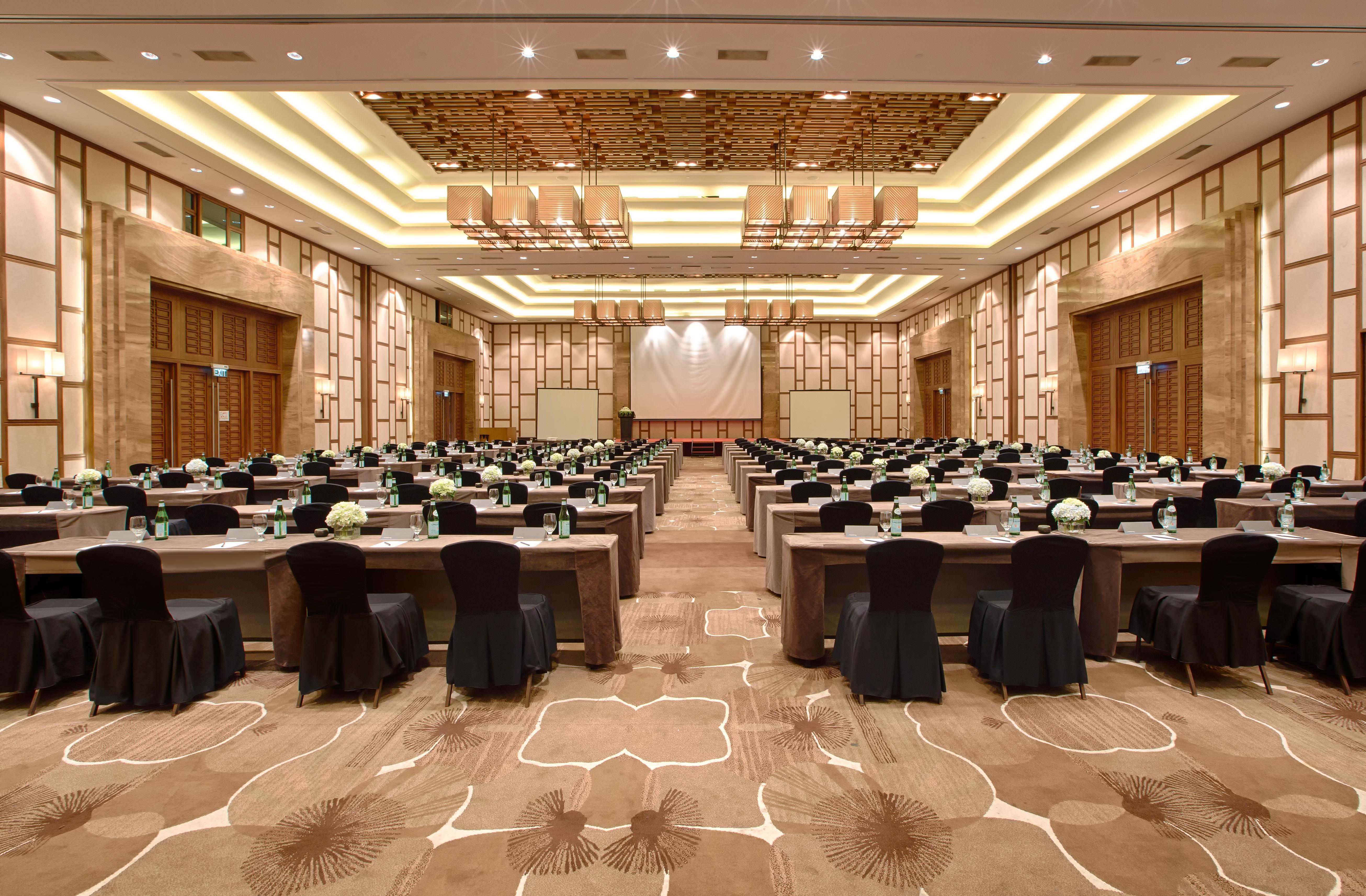 Pullman Danang Beach Resort Buitenkant foto
