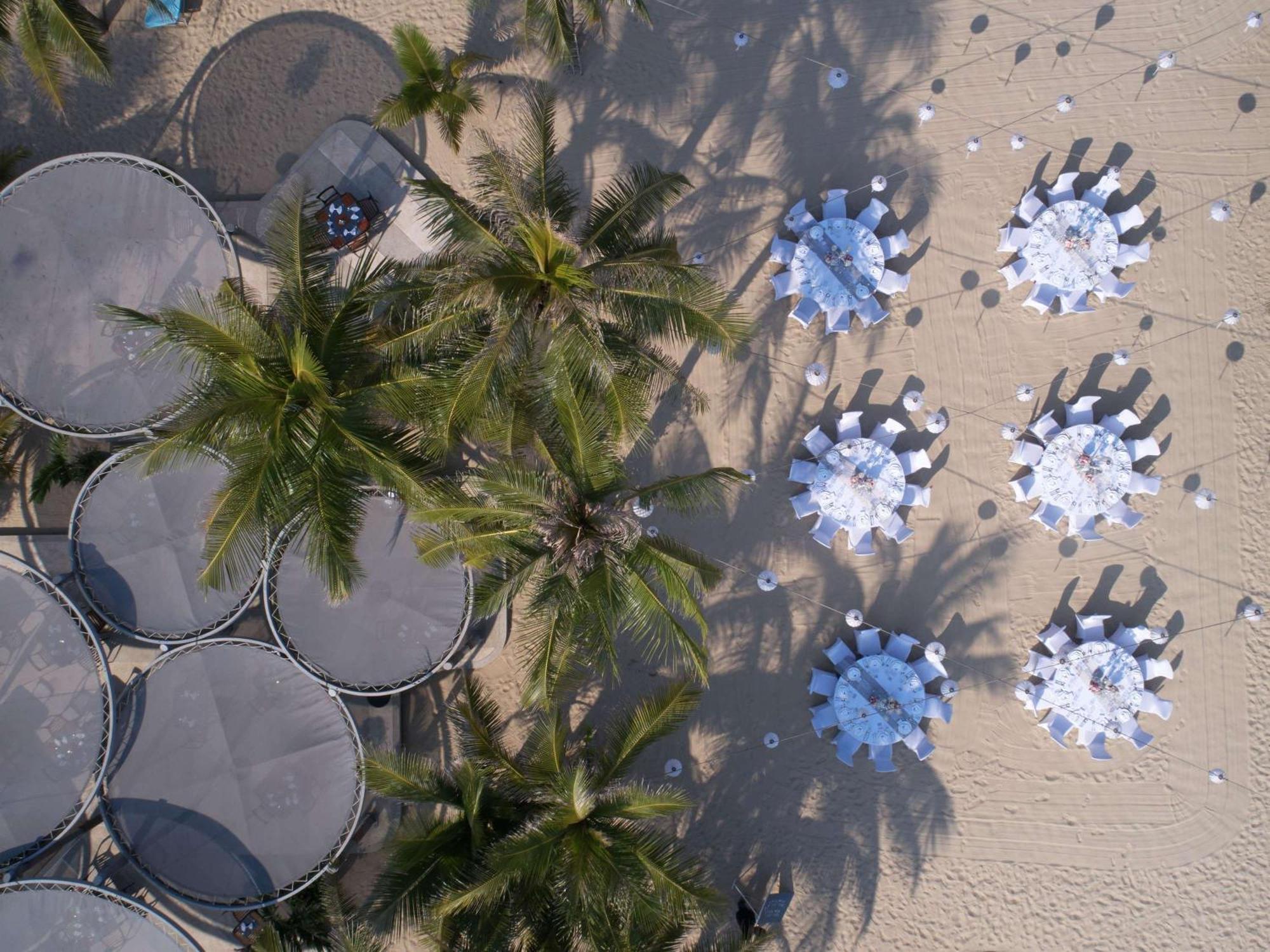 Pullman Danang Beach Resort Buitenkant foto